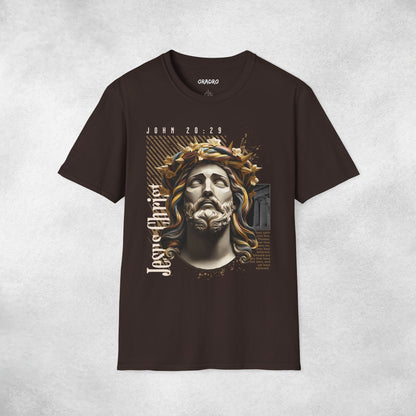 Crowned in Glory - Jesus T-shirt