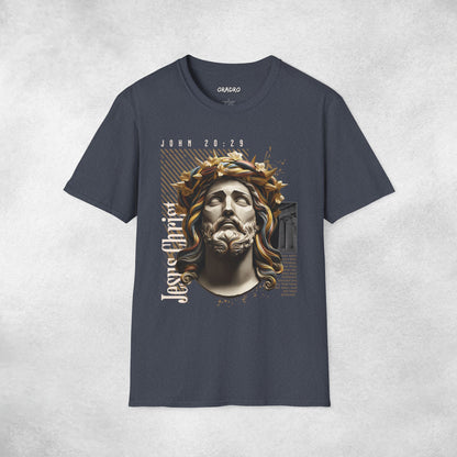 Crowned in Glory - Jesus T-shirt